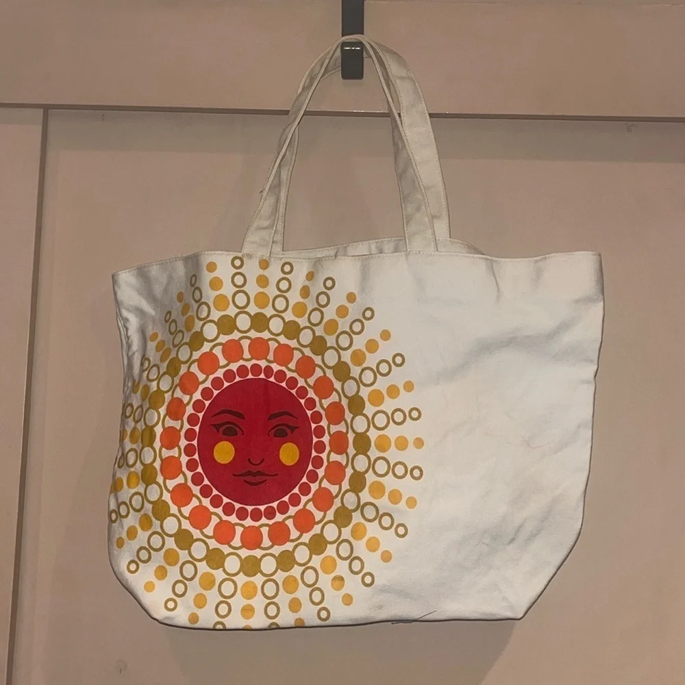 Bath and body works large canvas 🌞 sunny tote / OS preowned